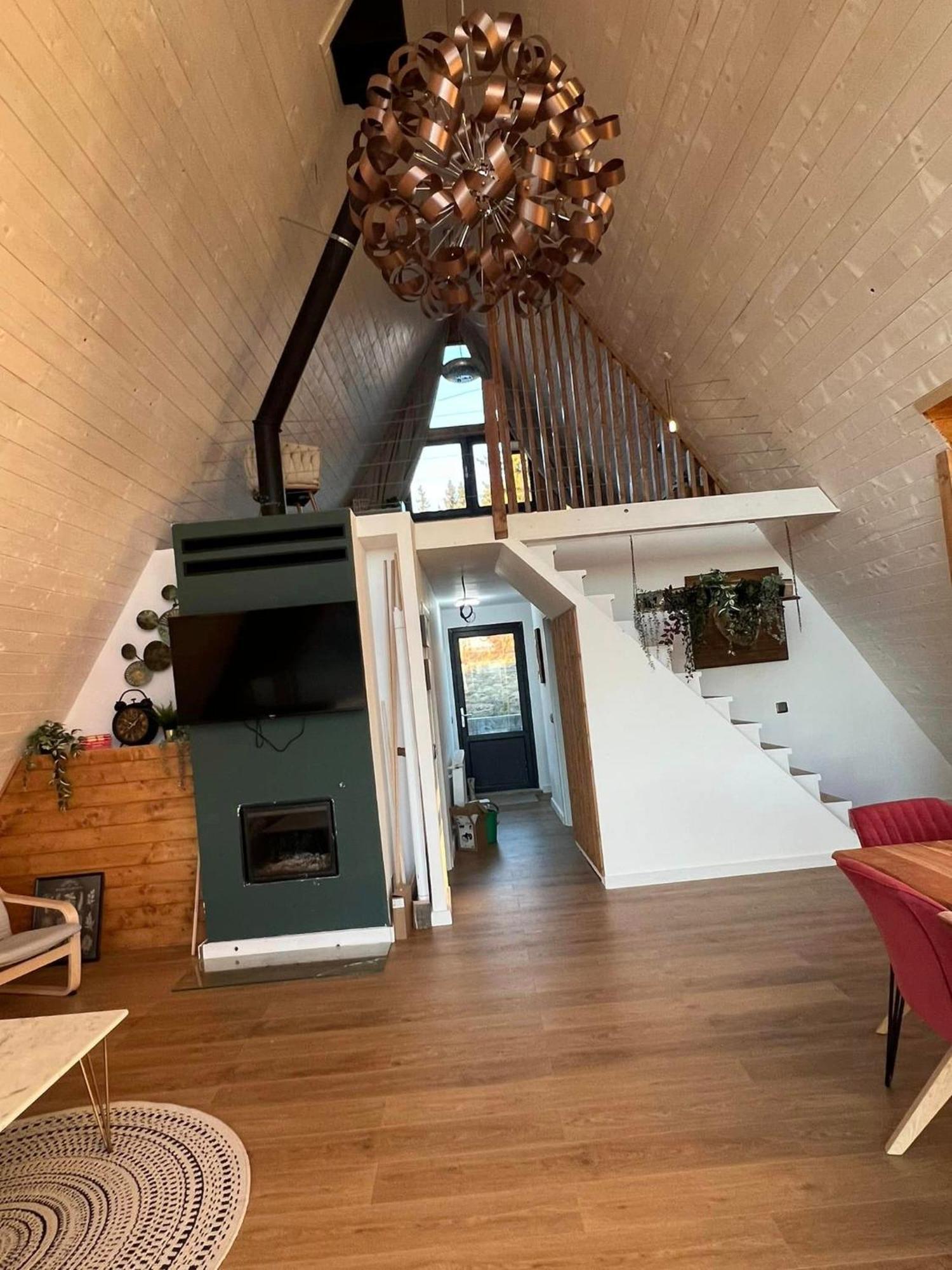 Mokki Villa Mărişel Dış mekan fotoğraf